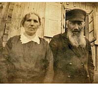 2_AbbaZeevGalper&daughter