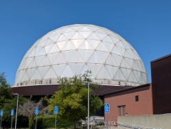 pxl20250421210432048