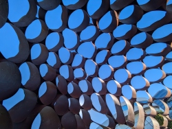 pxl20251027215120273